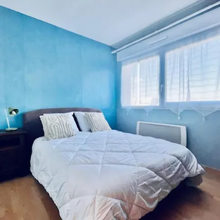 With Sea And Garden View In La Rochelle La Rochelle (Charente-Maritime)