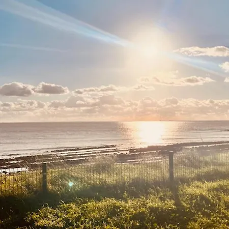 With Sea And Garden View In La Rochelle *