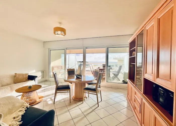 Apartment With Sea And Garden View In La Rochelle (Charente-Maritime)