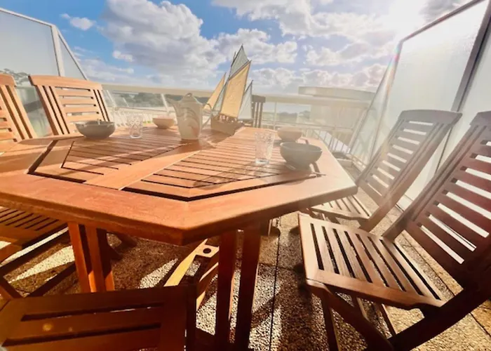 Apartment With Sea And Garden View In La Rochelle (Charente-Maritime)