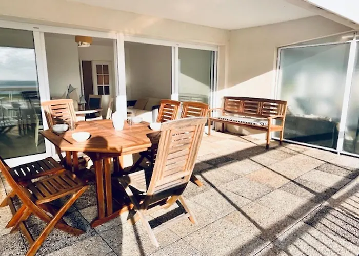 Appartement With Sea And Garden View In La Rochelle *