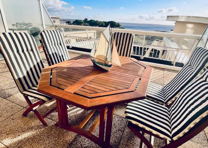 With Sea And Garden View In La Rochelle